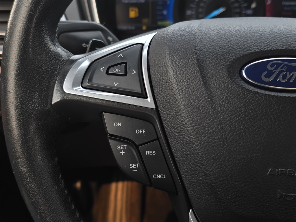2014 Ford Fusion Titanium photo 12
