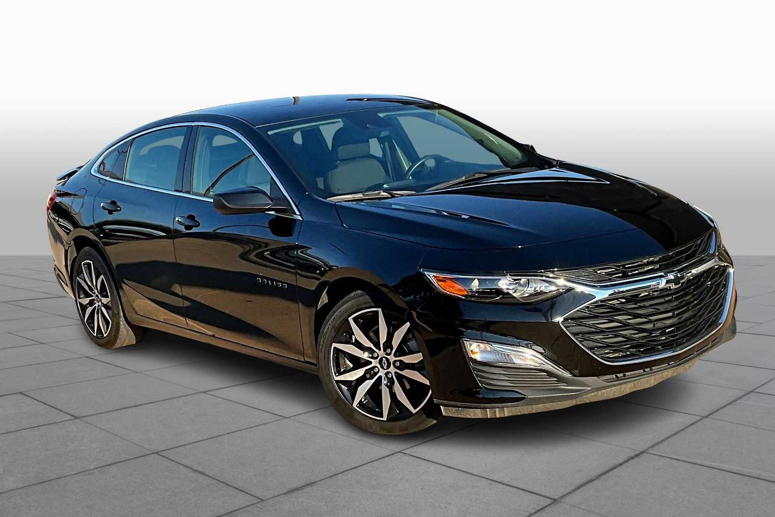 2024 Chevrolet Malibu RS photo 2