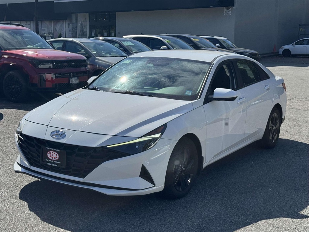 2022 Hyundai Elantra Hybrid Blue photo 2