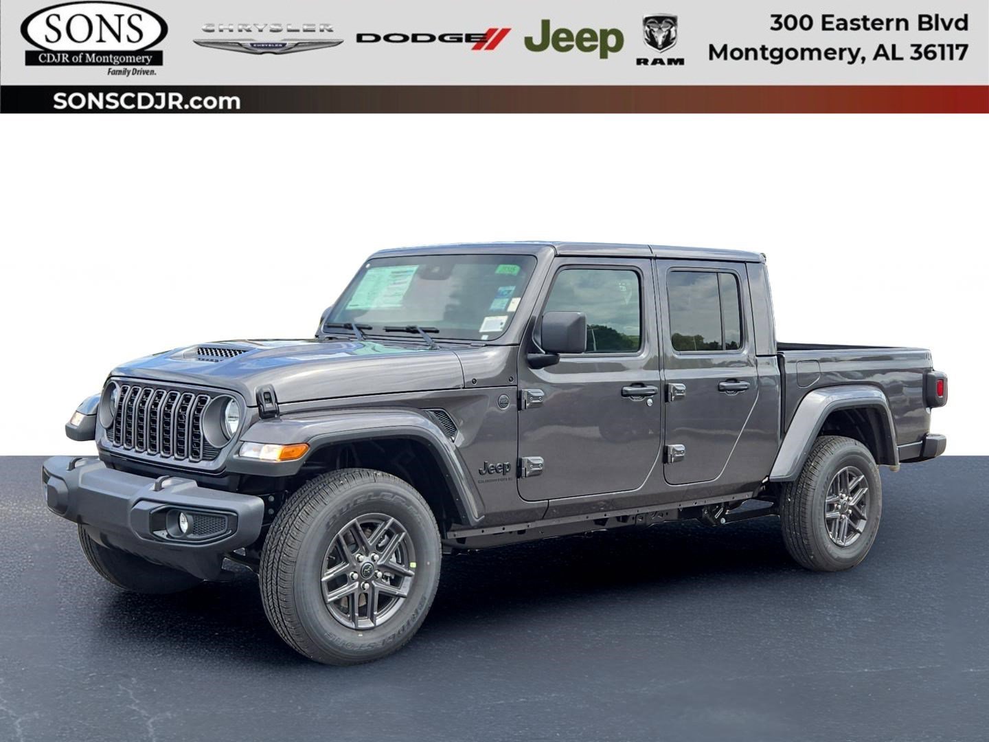 2025 Jeep Gladiator Sport S's photo