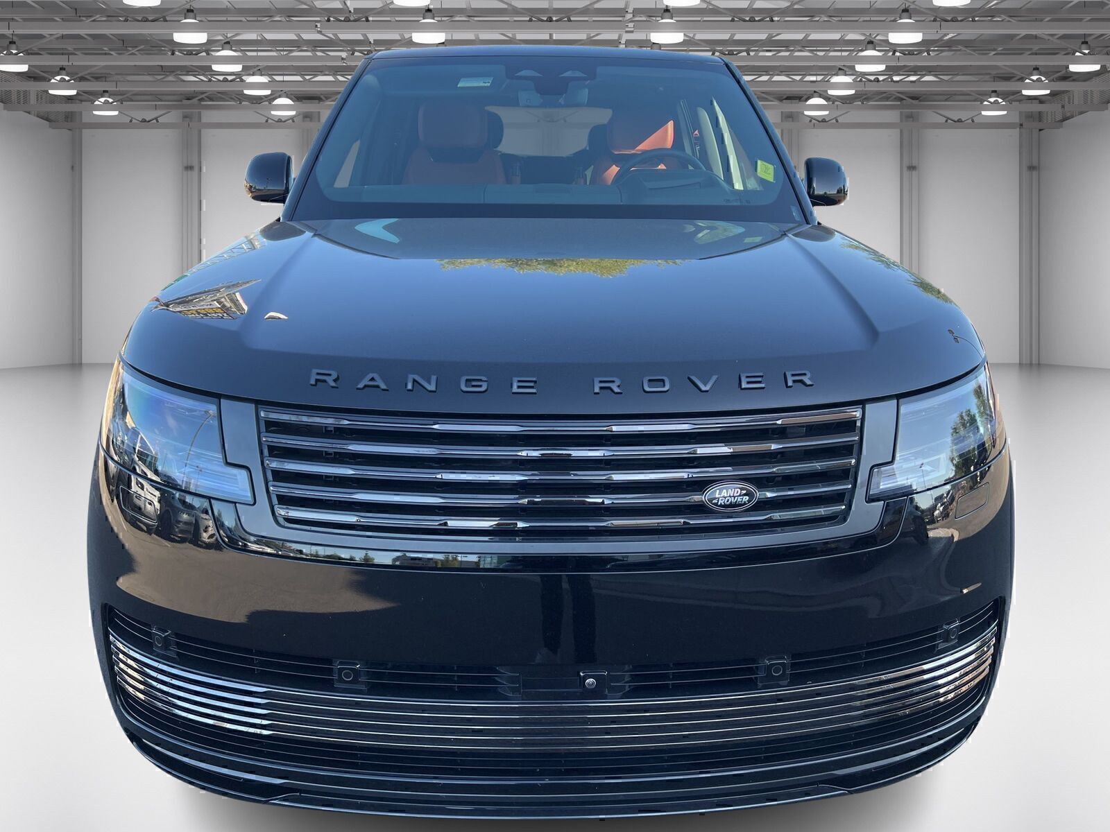 2025 Land Rover Range Rover SV photo 3