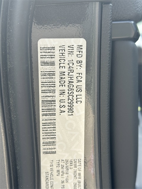 2025 Jeep Grand Cherokee Altitude photo 32
