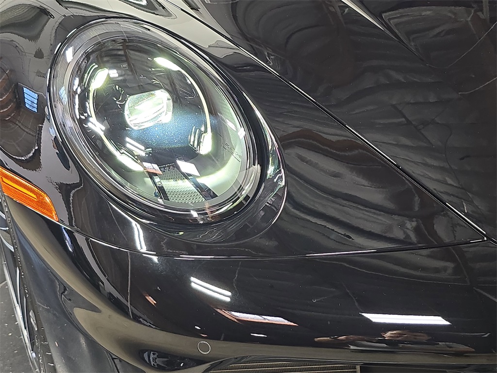2026 Porsche 911 T photo 12