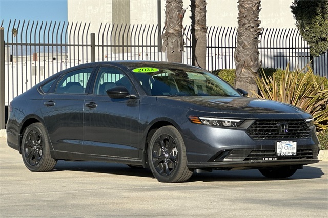 2025 Honda Accord SE photo 2