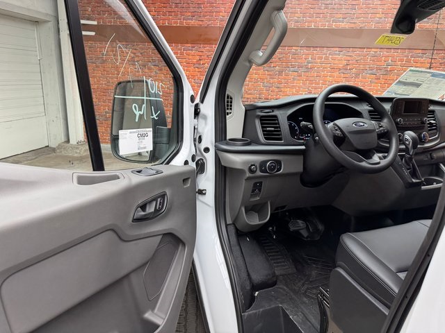 2025 Ford Transit Cargo Van photo 9