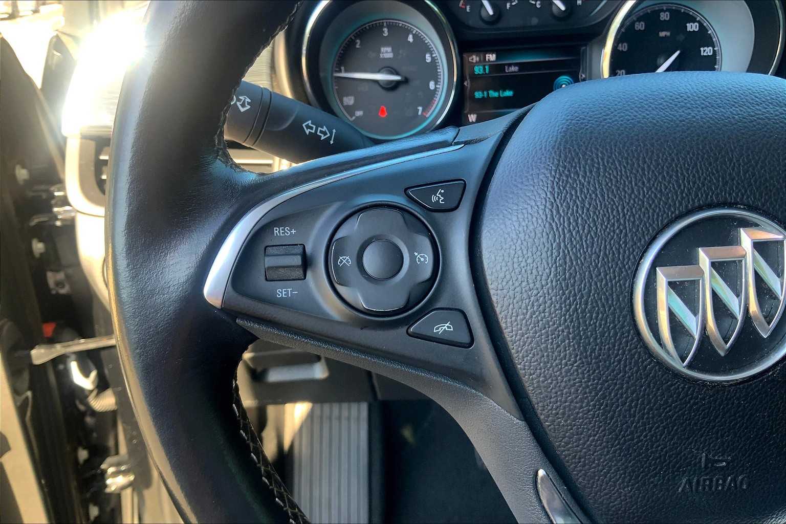 2017 Buick Envision Preferred photo 22