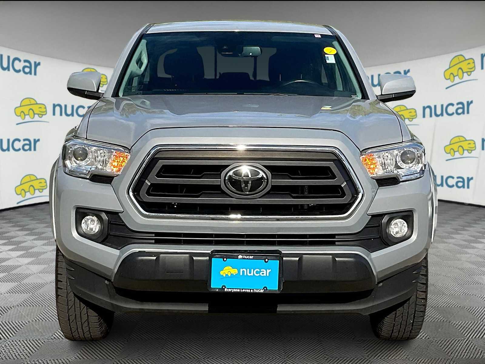 2021 Toyota Tacoma SR5 photo 2