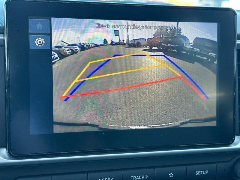 2024 Hyundai Venue SEL photo 21