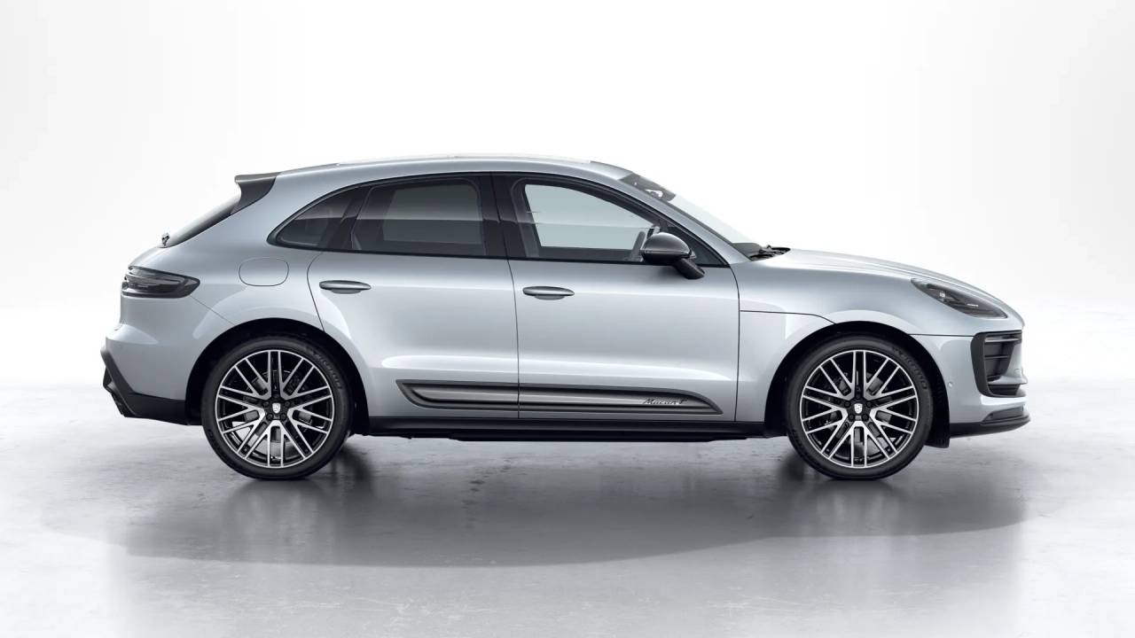2026 Porsche Macan T photo 7