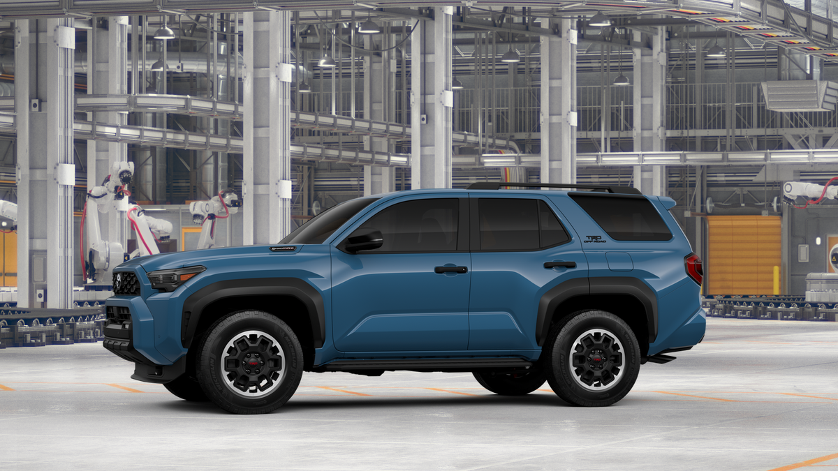 2025 Toyota 4Runner TRD Off-Road photo 3
