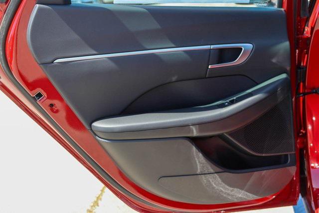 New 2025 Red Hyundai SEL image 9