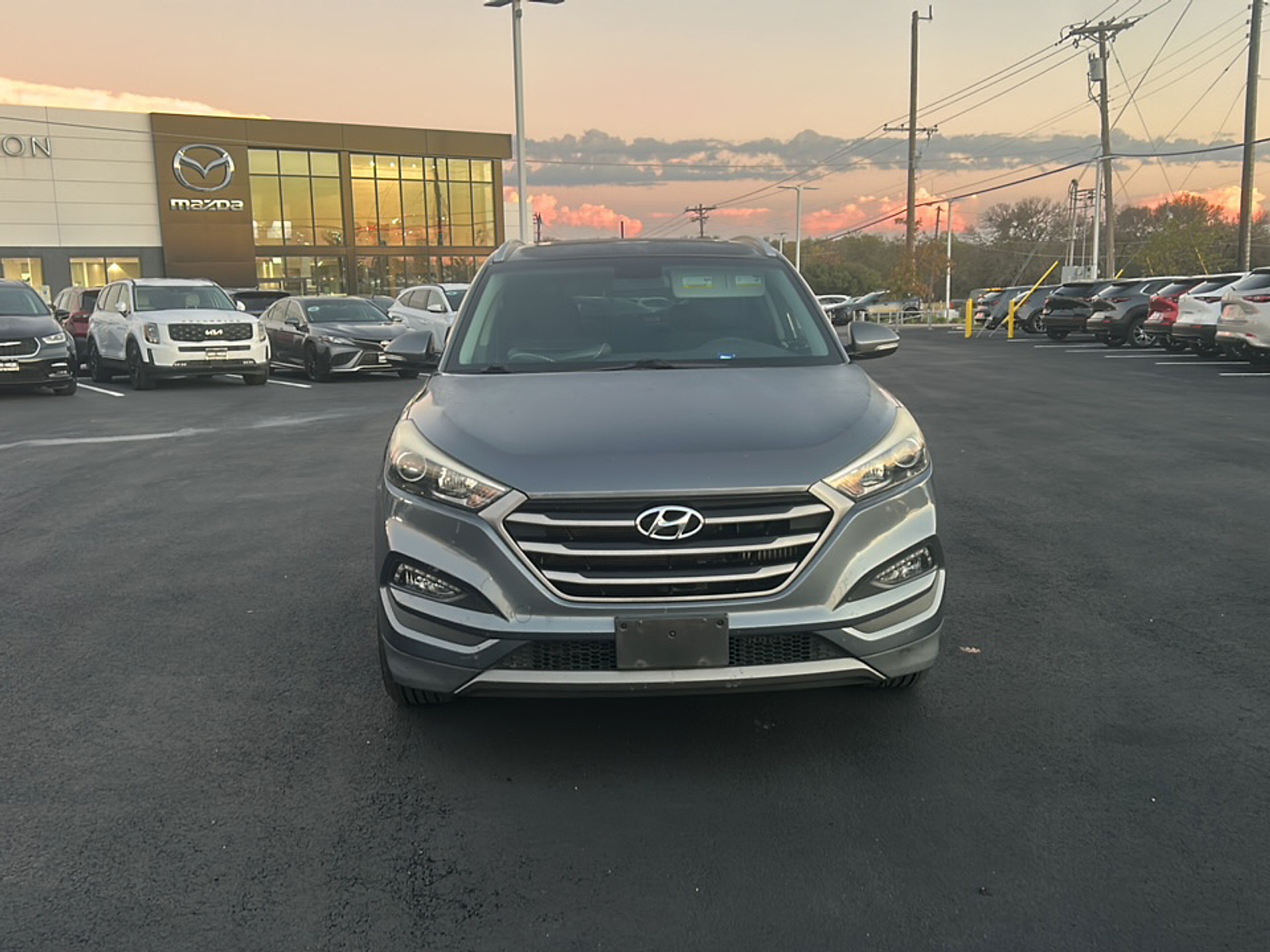 2016 Hyundai Tucson Sport photo 2