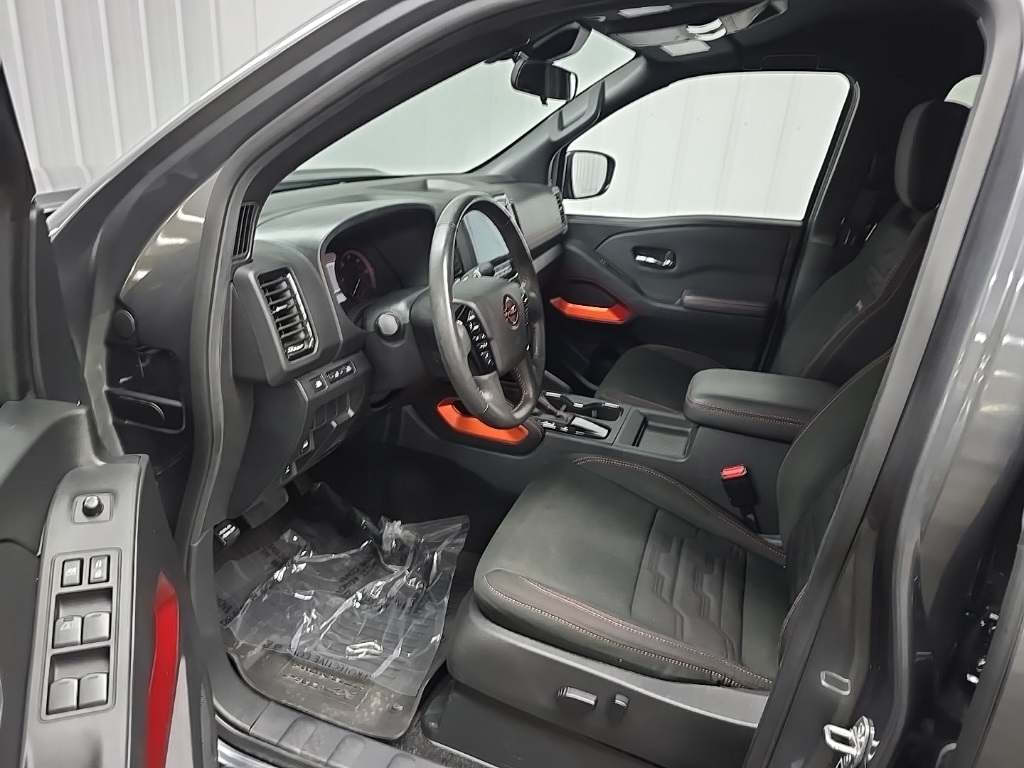 2023 Nissan Frontier PRO-4X photo 28