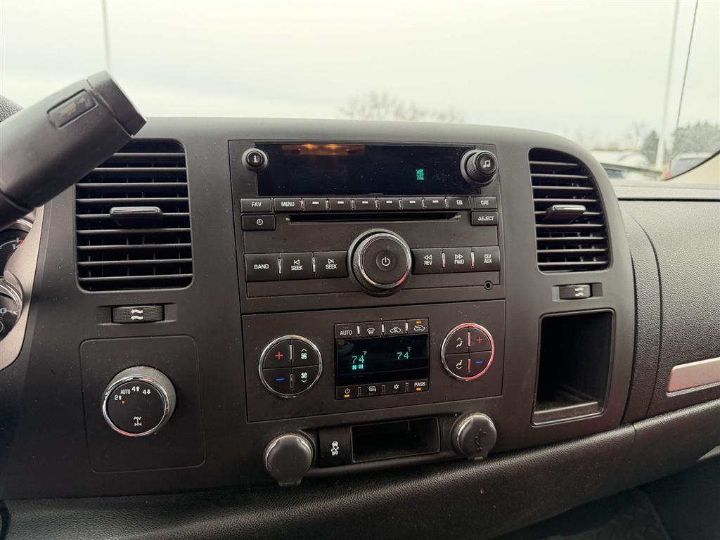 2013 Gmc Sierra 1500 SLE photo 3