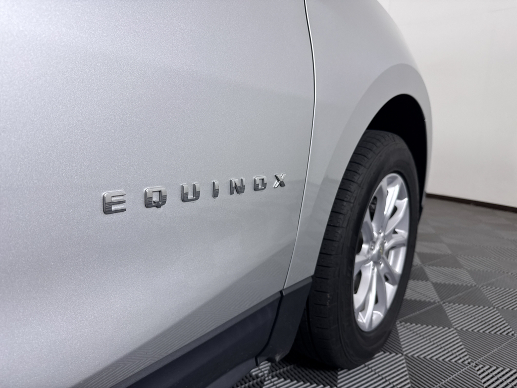 2018 Chevrolet Equinox LT photo 9