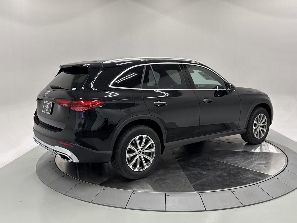 2026 Mercedes Benz GLC 300 photo 6
