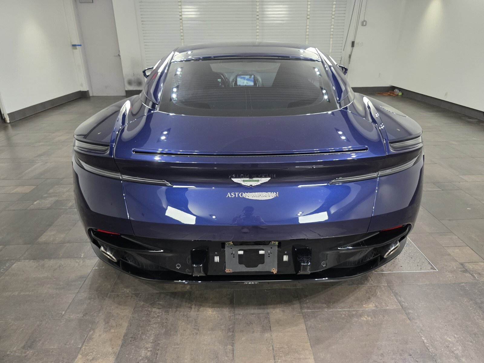 2019 Aston Martin DB11 AM5 photo 22