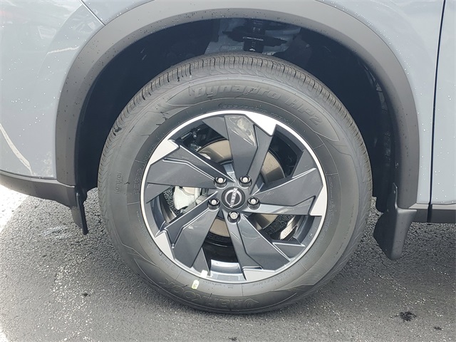 2026 Nissan Rogue SV photo 4