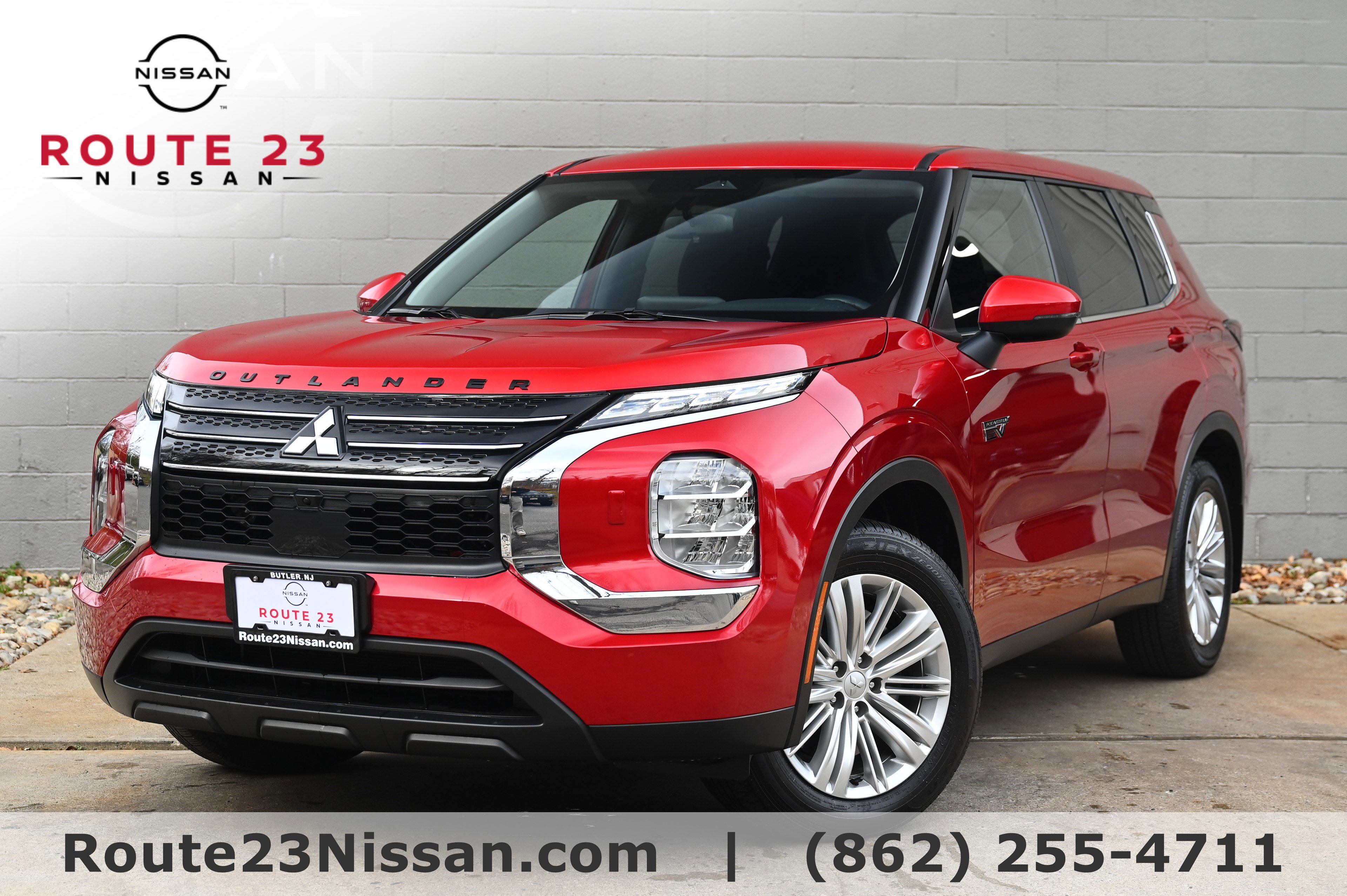 2024 Mitsubishi Outlander Plug-in Hybrid SEL's photo