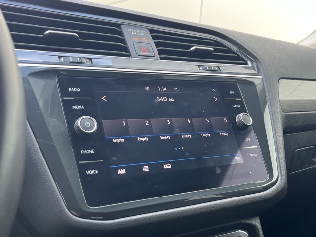 2020 Volkswagen Tiguan SE photo 37