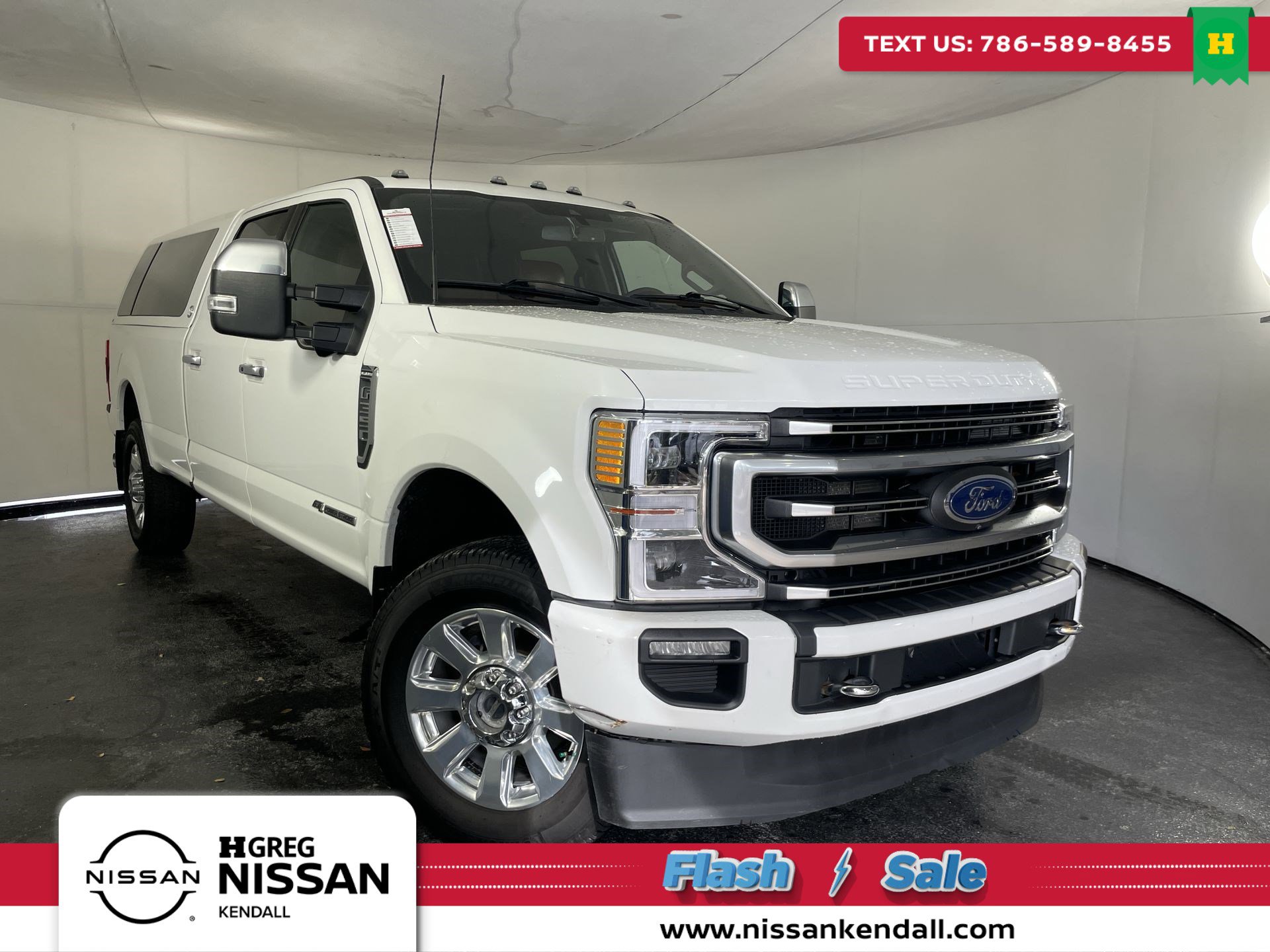 2022 Ford F-350 Super Duty Platinum's photo