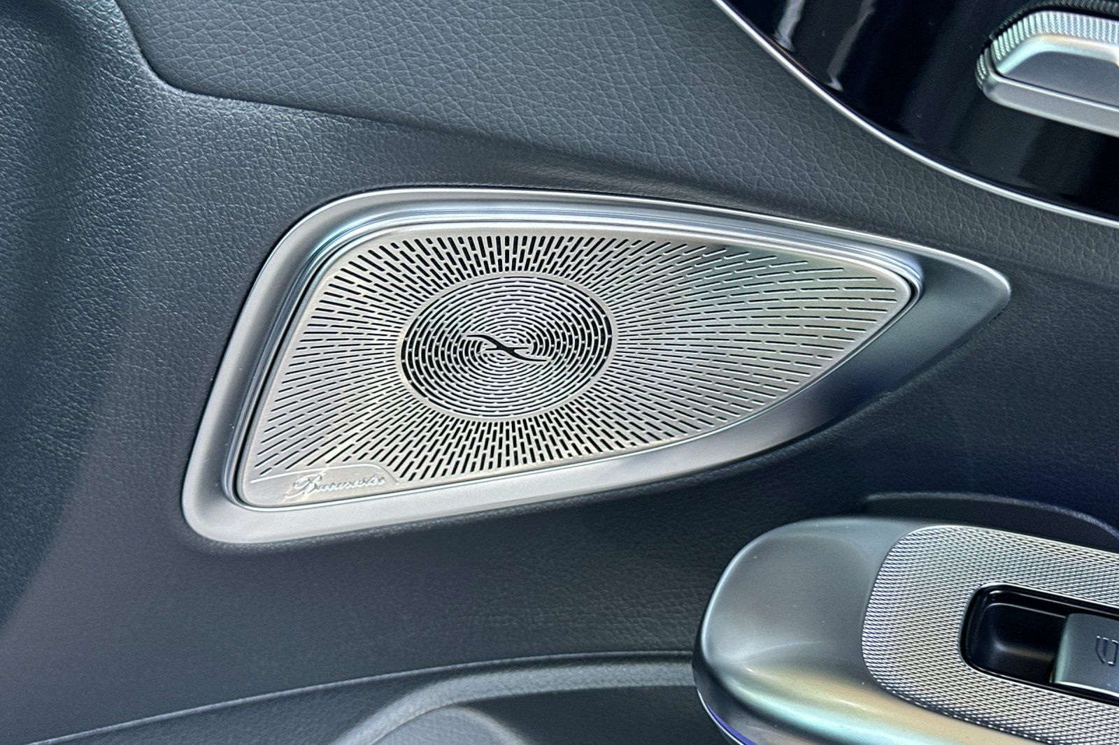 2026 Mercedes Benz CLE 450 4MATIC photo 4