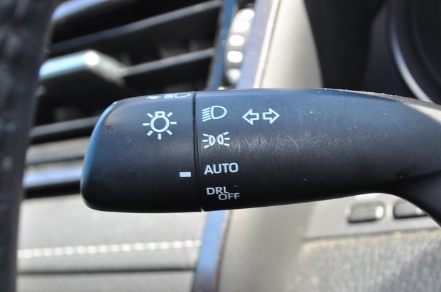2023 Toyota Camry SE photo 31