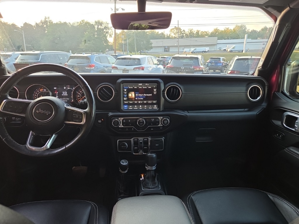 2022 Jeep Wrangler Unlimited Sahara photo 29
