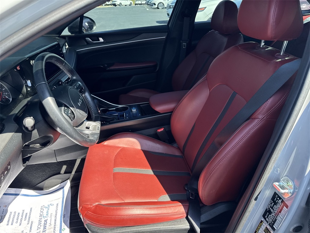 2023 Kia K5 GT-Line photo 16
