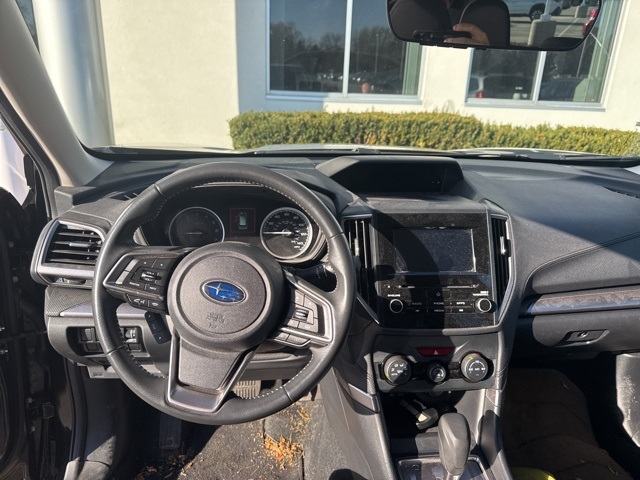 2023 Subaru Forester Premium photo 2