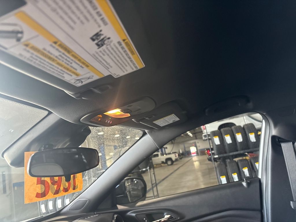 2025 Chevrolet Trax photo 26