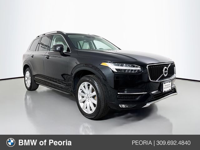 2019 Volvo XC90 Momentum