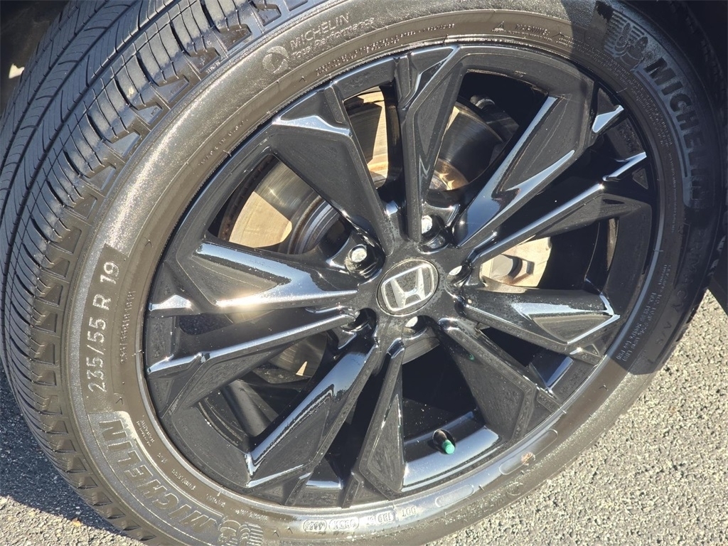 2024 Honda CR-V Hybrid Sport Touring photo 12