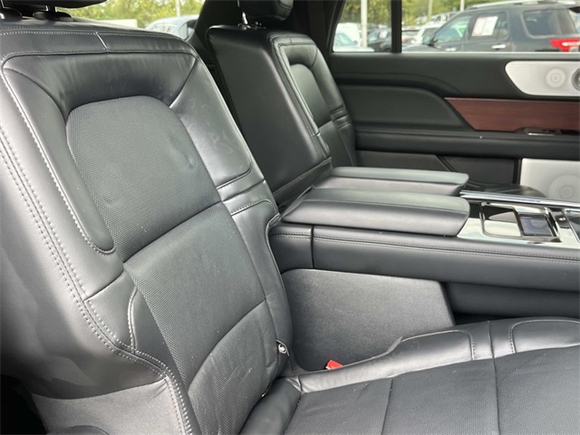 2022 Lincoln Navigator L Reserve photo 25