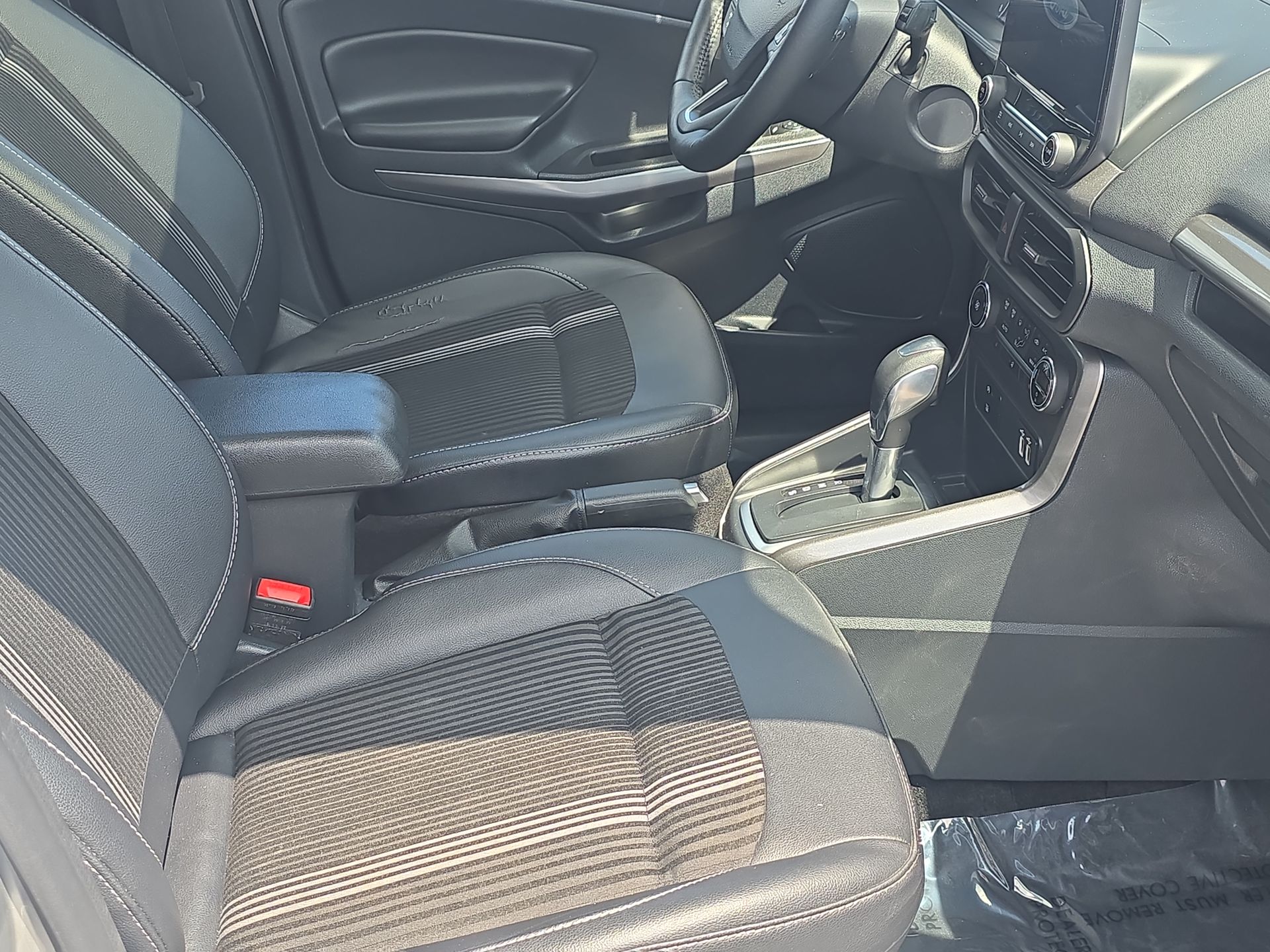 2021 Ford EcoSport SES photo 60