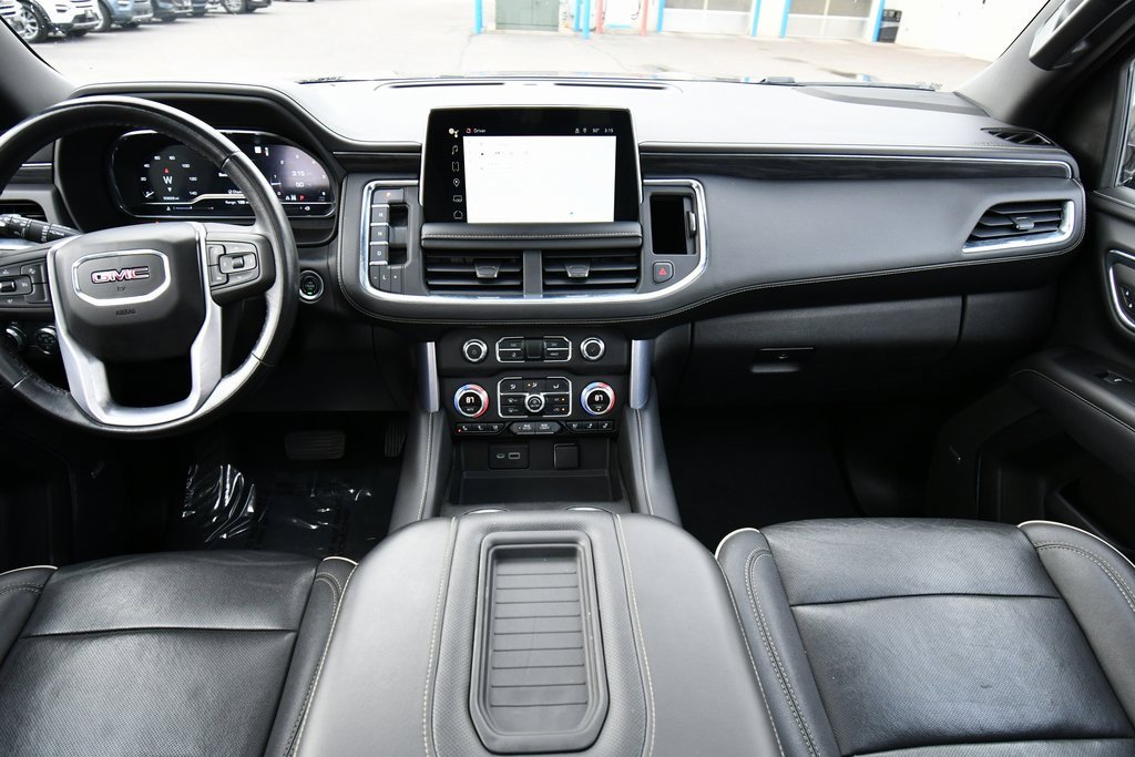 2023 Gmc Yukon XL SLT photo 3