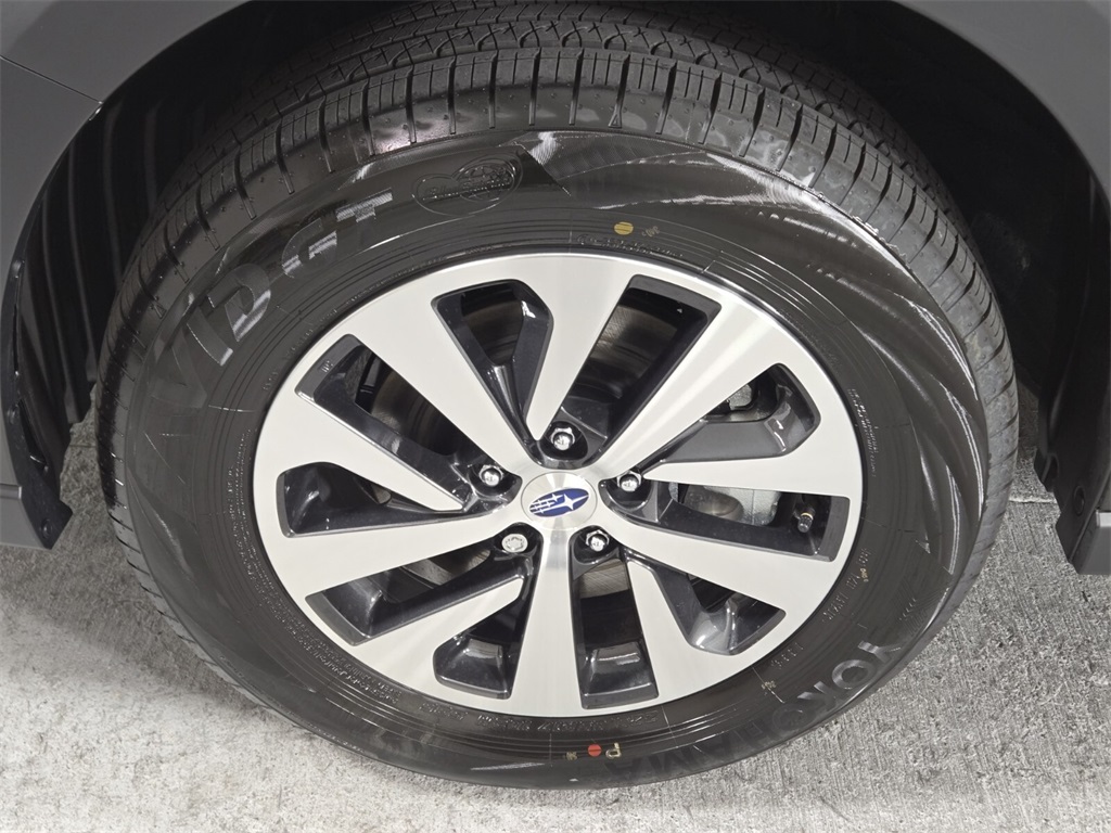 2025 Subaru Outback Premium photo 5