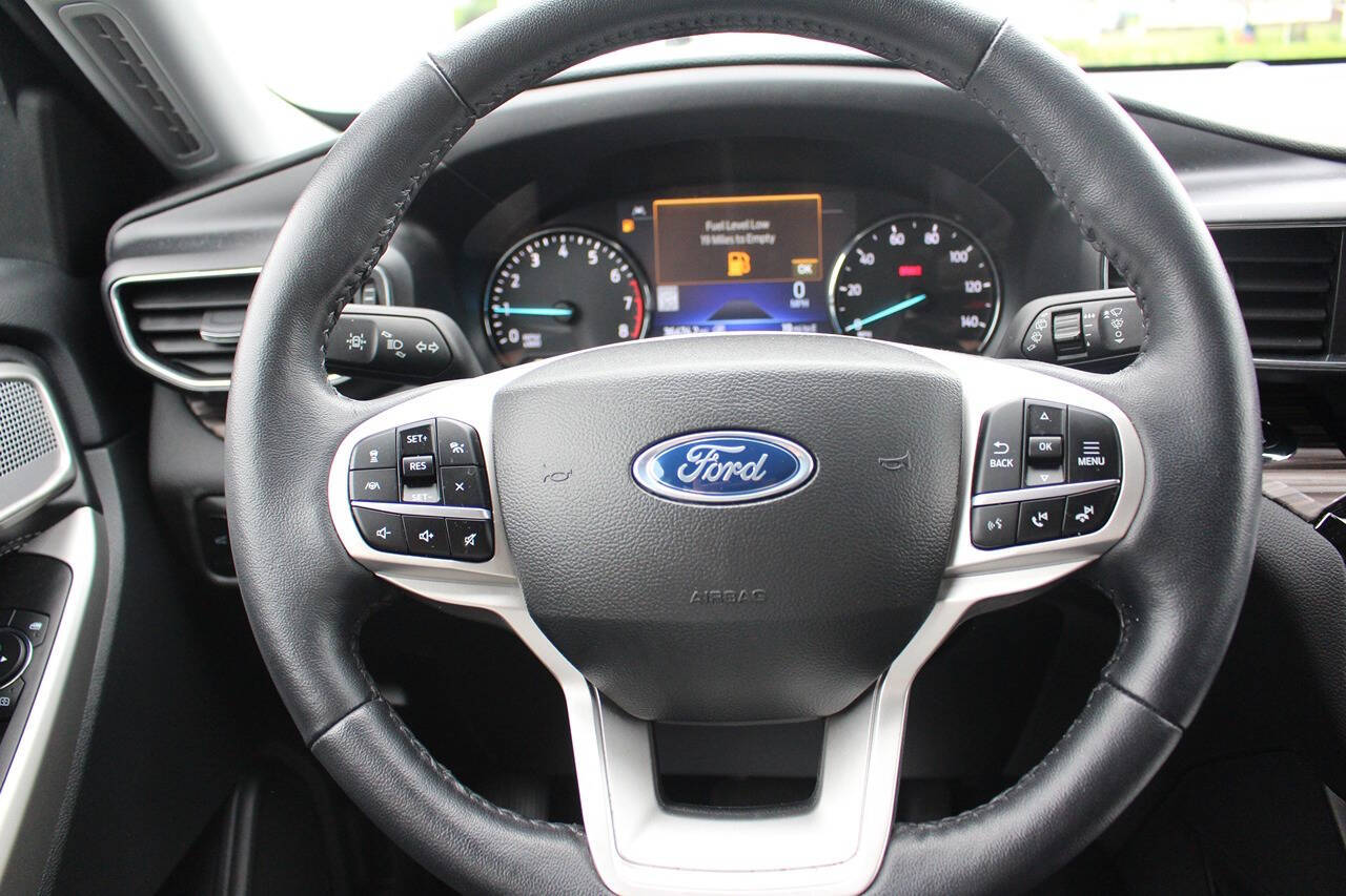 2023 Ford Explorer Limited photo 13