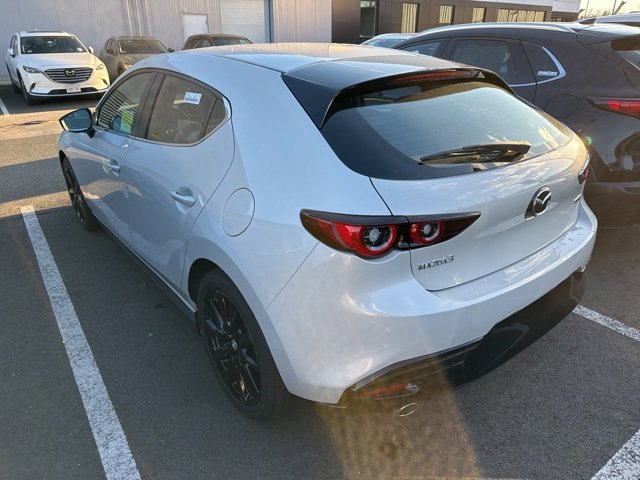 2025 Mazda Mazda3 Hatchback 2.5 Select Sport photo 3