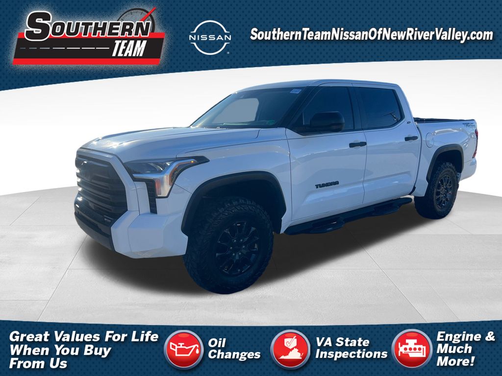 2024 Toyota Tundra SR5's photo