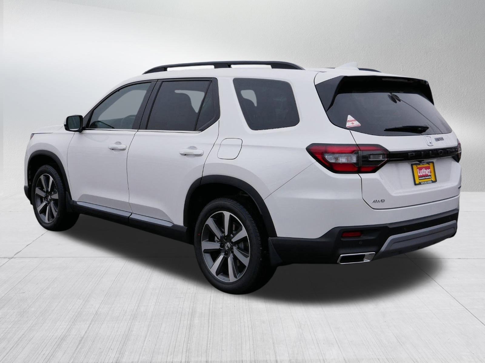 2025 Honda Pilot Touring photo 5