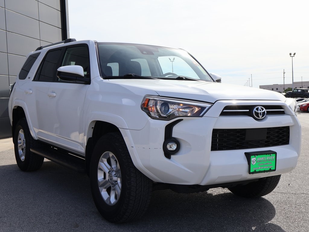 2024 Toyota 4Runner SR5 photo 6