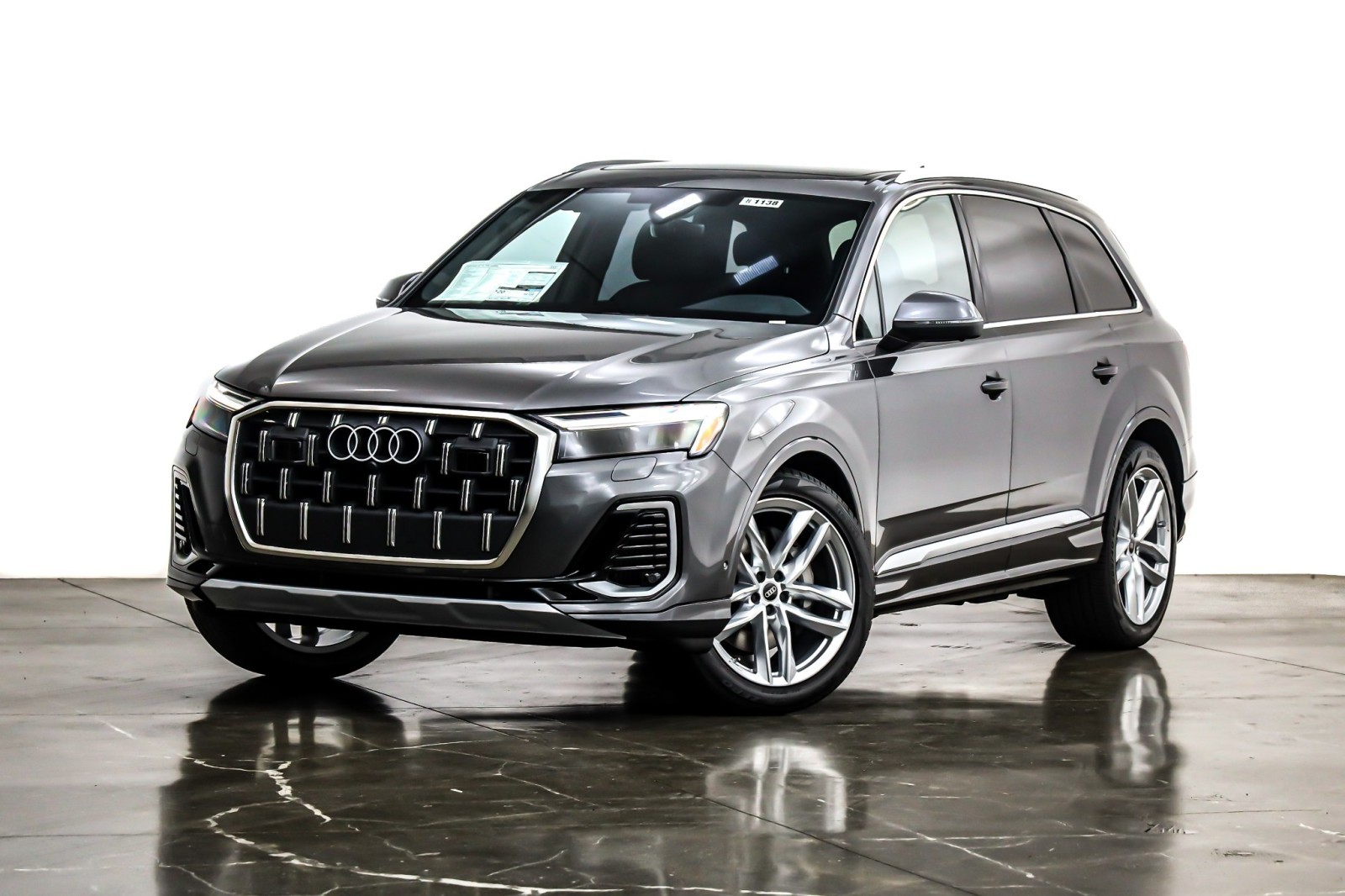 2025 Audi Q7 Premium Plus's photo
