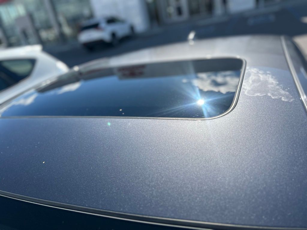 2021 Honda Accord Hybrid EX photo 12