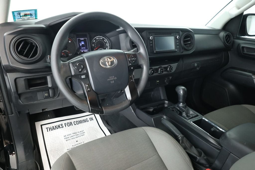 2018 Toyota Tacoma SR5 TRD Sport photo 9