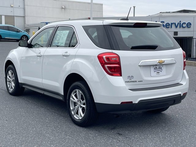 2017 Chevrolet Equinox LS photo 5