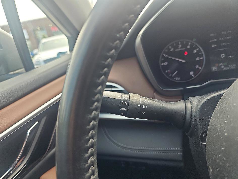 2021 Subaru Outback Touring photo 21