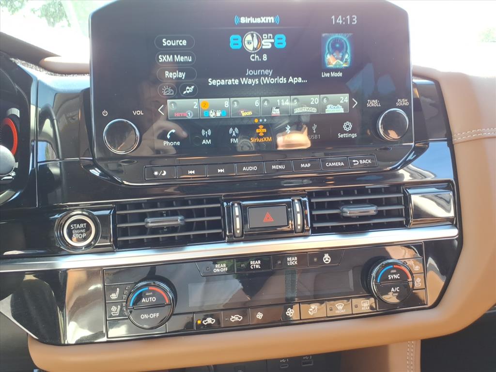 2023 Nissan Pathfinder Platinum photo 20