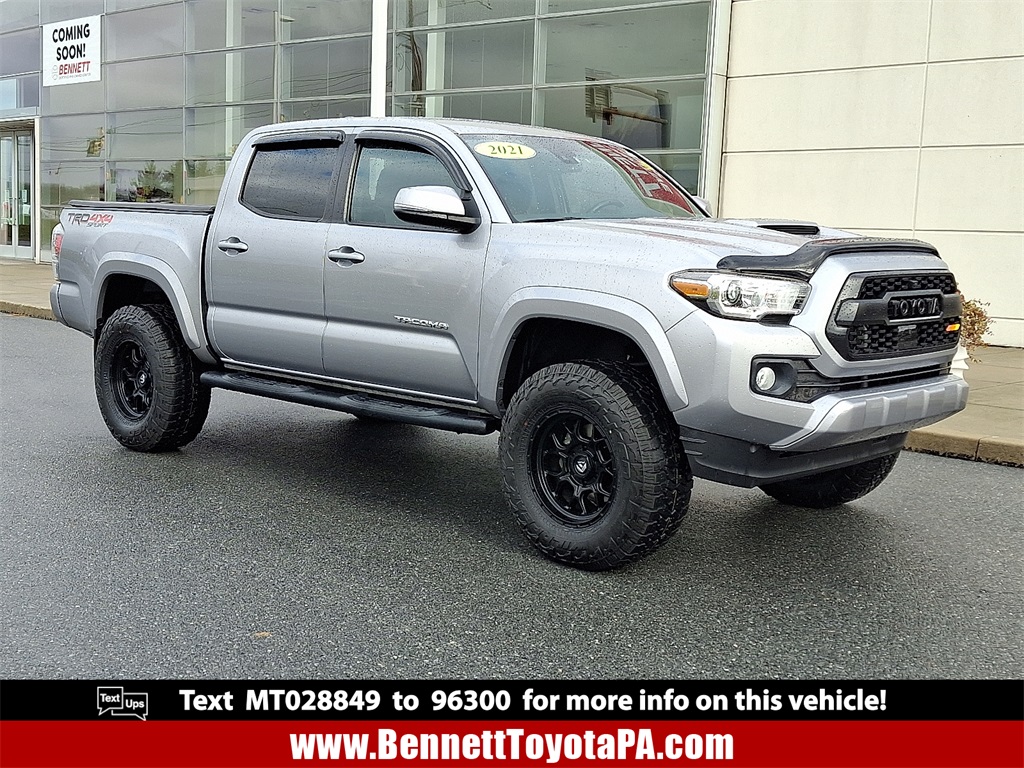 2021 Toyota Tacoma TRD Sport's photo