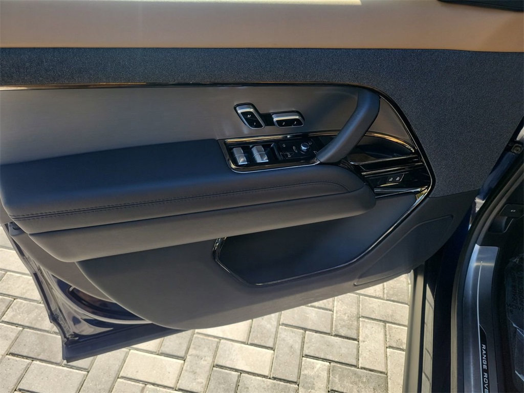 2023 Land Rover Range Rover Sport SE photo 22